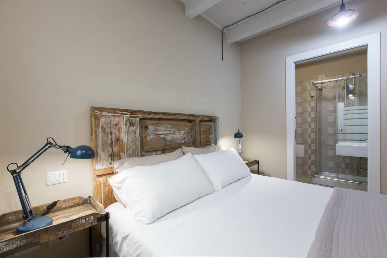 White House * Cagliari